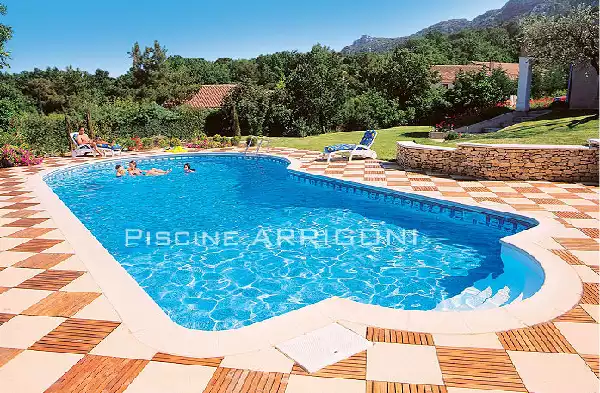 Piscina tradizionale interrata