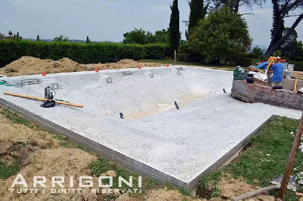 Guscio piscina a laghetto
