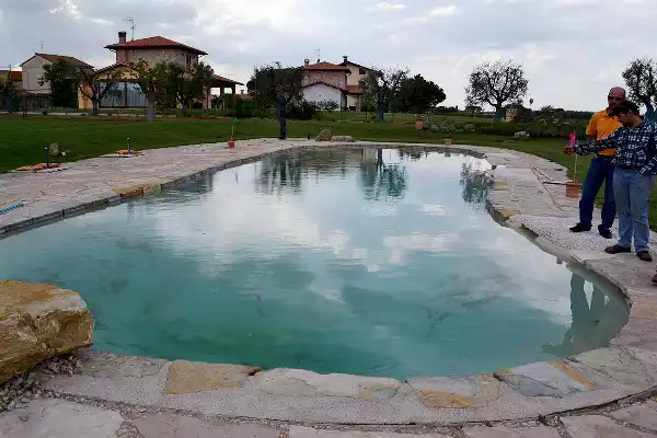 Piscina design bio sgretolamento superficie 